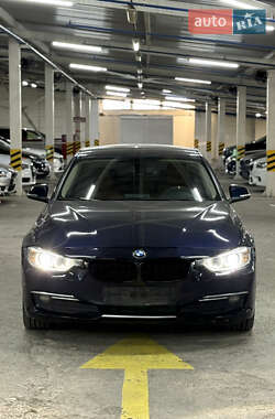 Седан BMW 3 Series 2014 в 