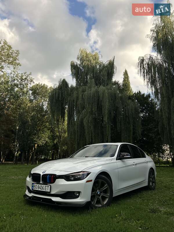 Седан BMW 3 Series 2012 в 
