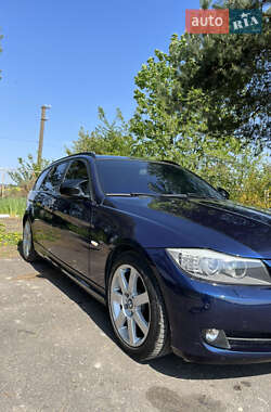 Универсал BMW 3 Series 2010 в 