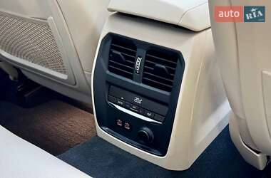 Седан BMW 3 Series 2020 в 