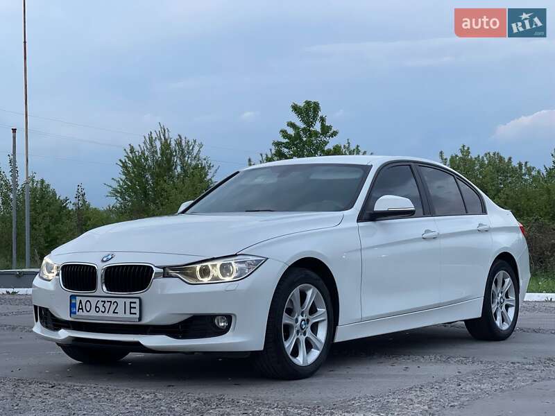Седан BMW 3 Series 2014 в 