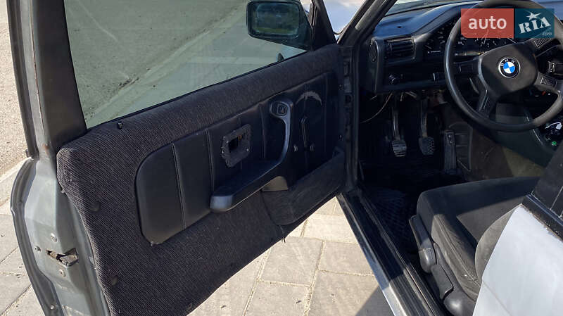 Купе BMW 3 Series 1985 в Ивано-Франковске фото 16 Купе BMW 3 Series 1985 в Ивано-Франковске