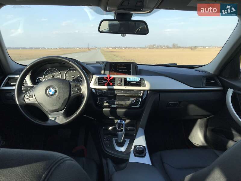 Седан BMW 3 Series 2016 в Буске