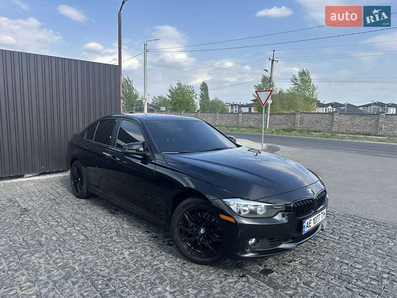 Седан BMW 3 Series 2013 в 