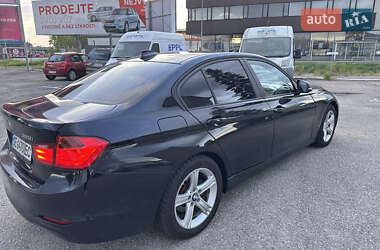 Седан BMW 3 Series 2014 в 