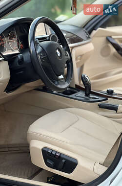 Седан BMW 3 Series 2013 в 
