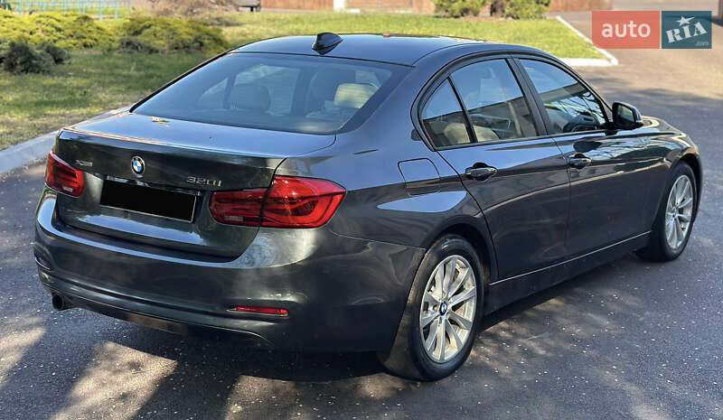 Седан BMW 3 Series 2016 в Днепре