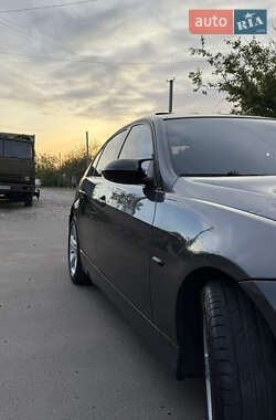 Седан BMW 3 Series 2005 в 