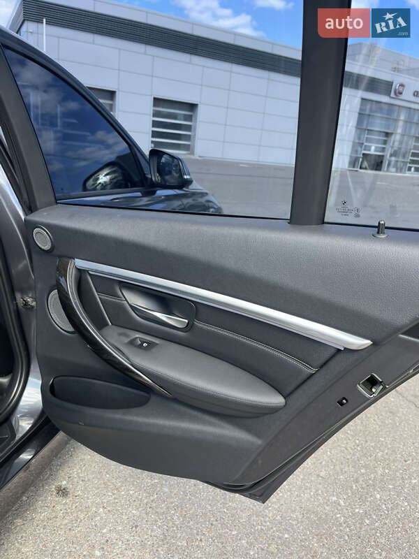Седан BMW 3 Series 2012 в Киеве фото 30 Седан BMW 3 Series 2012 в Киеве