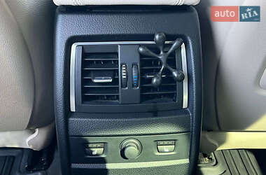 Седан BMW 3 Series 2016 в 
