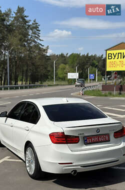 Седан BMW 3 Series 2013 в 