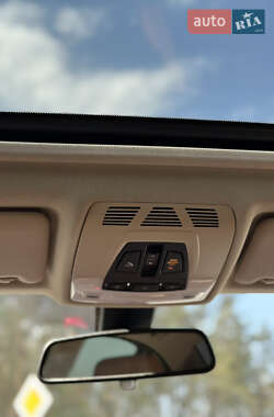 Седан BMW 3 Series 2013 в 