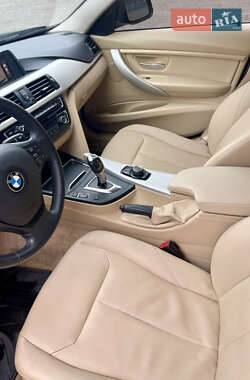 Седан BMW 3 Series 2016 в 