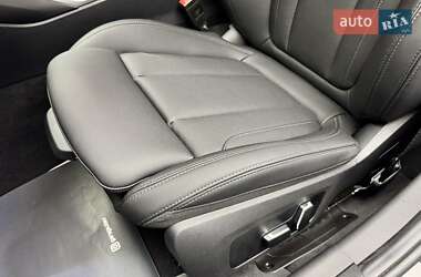 Седан BMW 3 Series 2025 в 