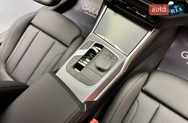Седан BMW 3 Series 2025 в 