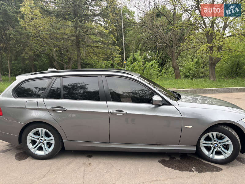 Універсал BMW 3 Series 2011 в Житомирі