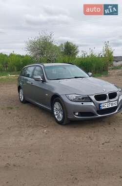 Універсал BMW 3 Series 2011 в Дерно