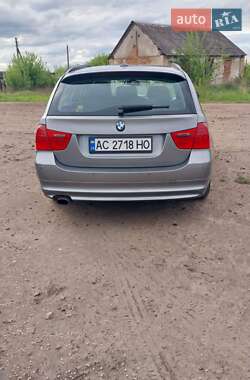Універсал BMW 3 Series 2011 в Дерно