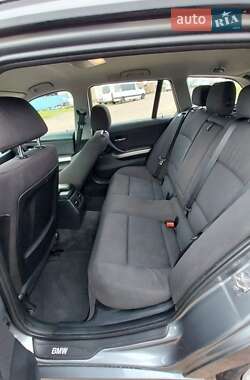 Універсал BMW 3 Series 2011 в Дерно