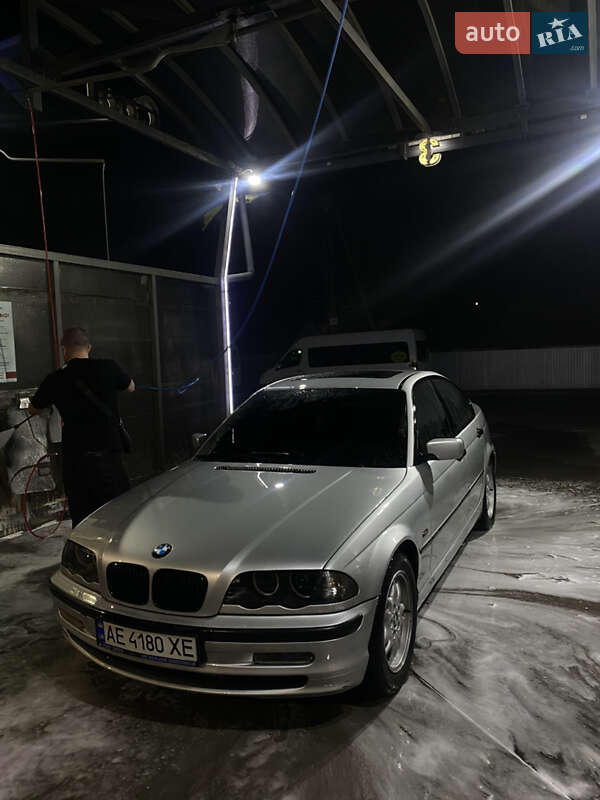 Седан BMW 3 Series 1998 в Дніпрі