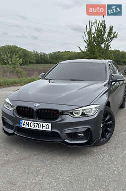 Седан BMW 3 Series 2018 в Бердичеве
