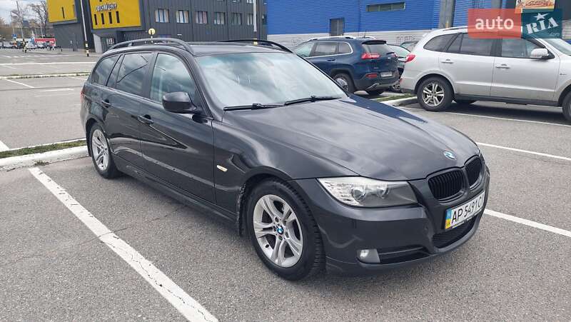 BMW 3 Series 2009