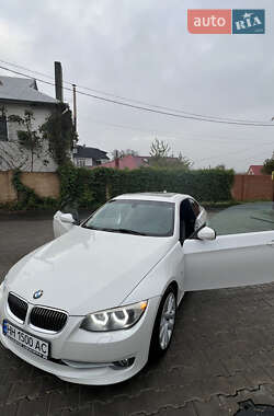 Купе BMW 3 Series 2011 в 