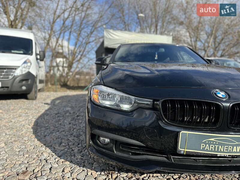 Седан BMW 3 Series 2016 в Ровно