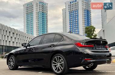 Седан BMW 3 Series 2022 в 