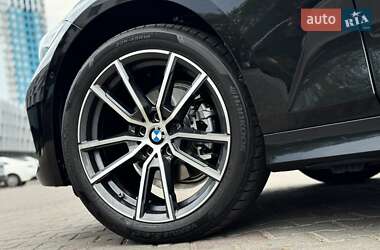 Седан BMW 3 Series 2022 в 
