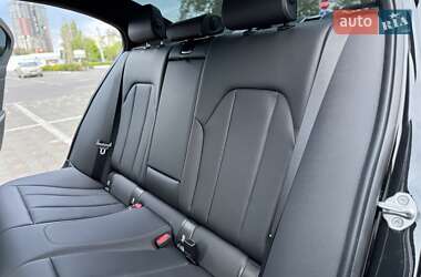 Седан BMW 3 Series 2022 в 