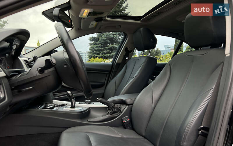 Седан BMW 3 Series 2013 в Львові