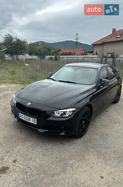 Седан BMW 3 Series 2014 в Мукачевому