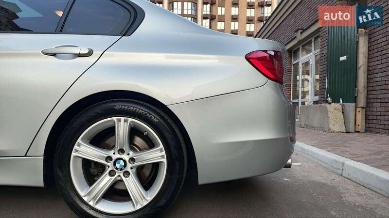 Седан BMW 3 Series 2014 в Киеве