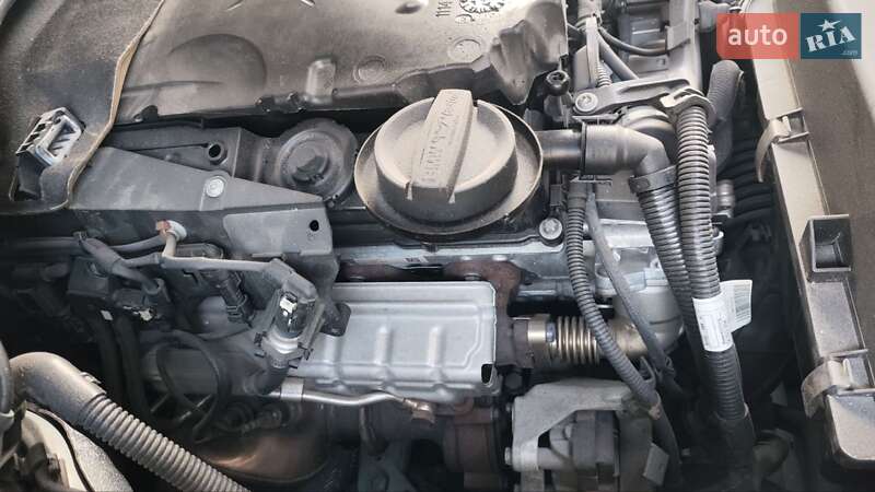 Седан BMW 3 Series 2014 в Киеве