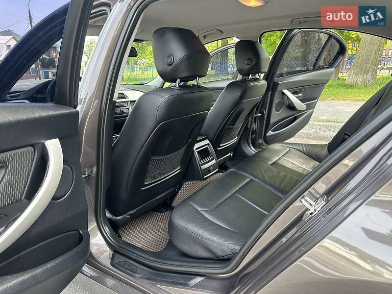 Седан BMW 3 Series 2012 в Вінниці