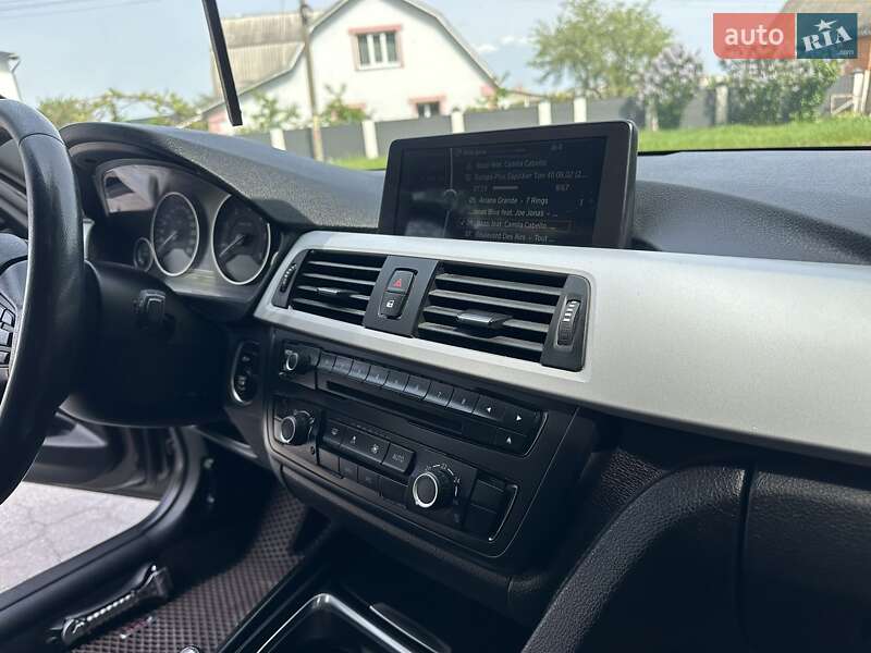 Седан BMW 3 Series 2012 в Вінниці