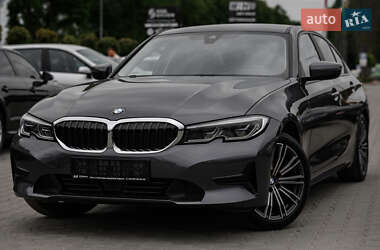 Седан BMW 3 Series 2021 в Львові