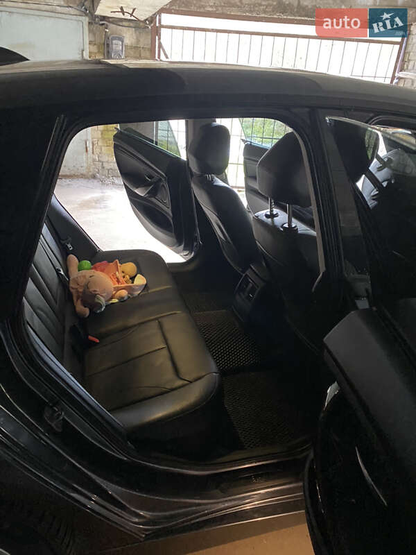 Седан BMW 3 Series 2014 в Львові