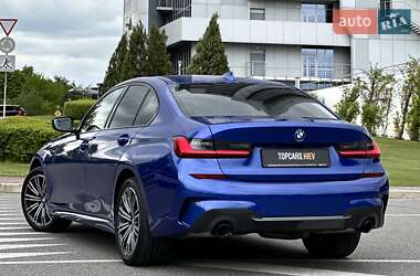Седан BMW 3 Series 2022 в 
