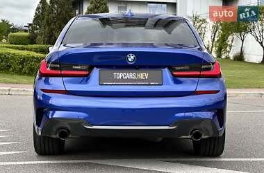 Седан BMW 3 Series 2022 в 