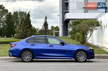 Седан BMW 3 Series 2022 в 