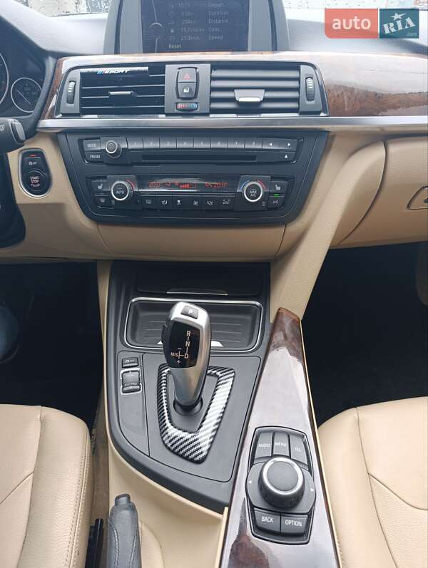 Седан BMW 3 Series 2014 в Кам'янському