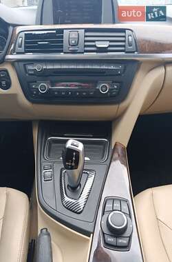 Седан BMW 3 Series 2014 в 