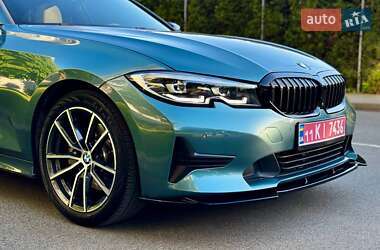 Седан BMW 3 Series 2021 в 