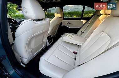 Седан BMW 3 Series 2021 в 