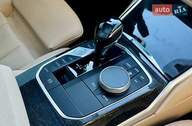 Седан BMW 3 Series 2021 в 
