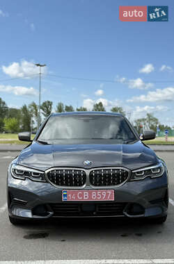 Седан BMW 3 Series 2019 в Киеве