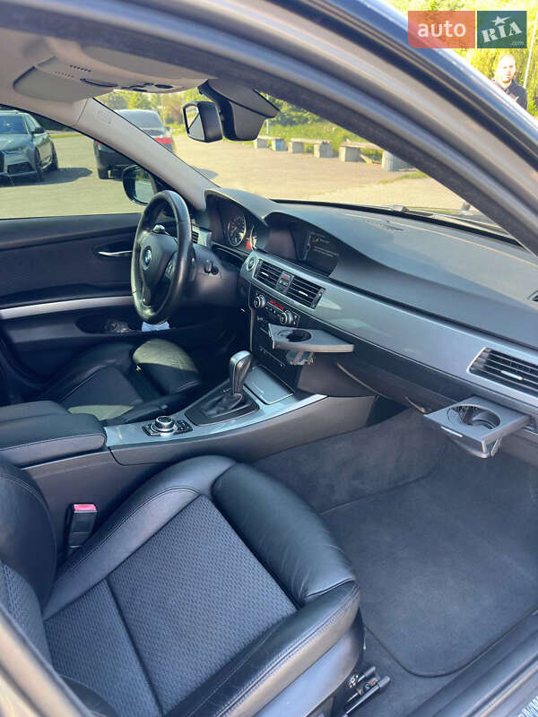 Универсал BMW 3 Series 2009 в Львове фото 33 Универсал BMW 3 Series 2009 в Львове