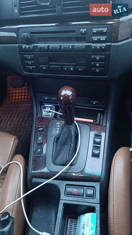 Седан BMW 3 Series 2002 в Ужгороде